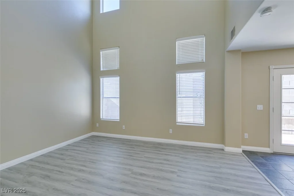 7752 Orchard Wood, Las Vegas, NV 89131