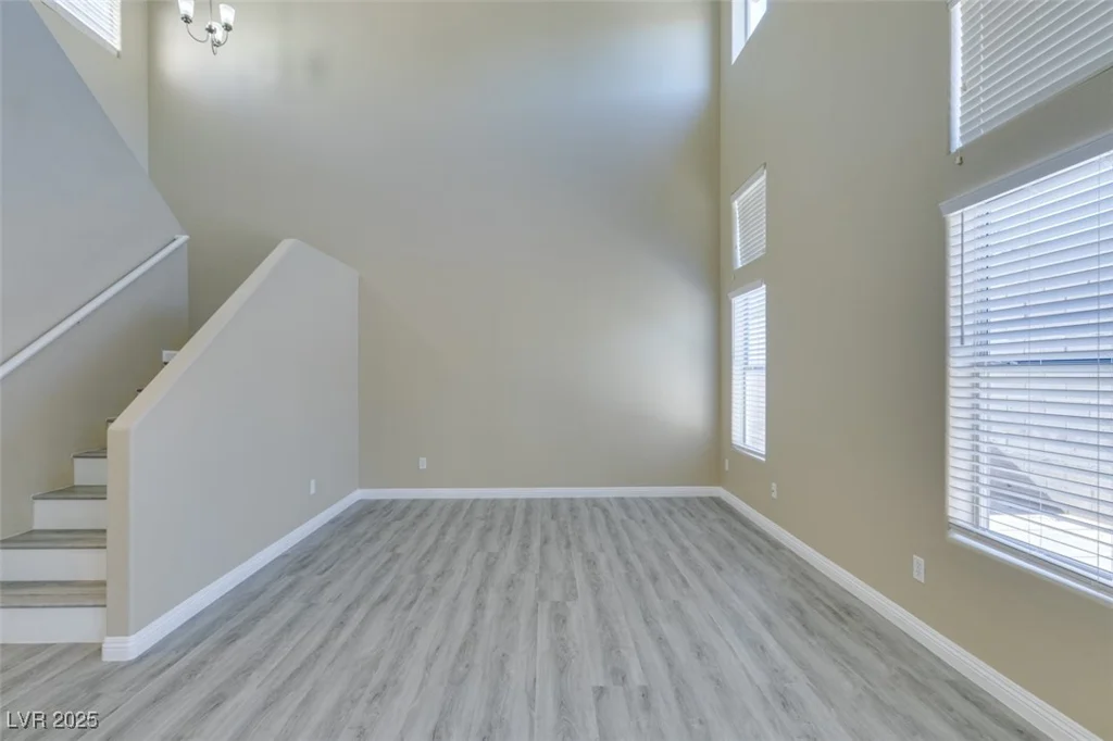 7752 Orchard Wood, Las Vegas, NV 89131