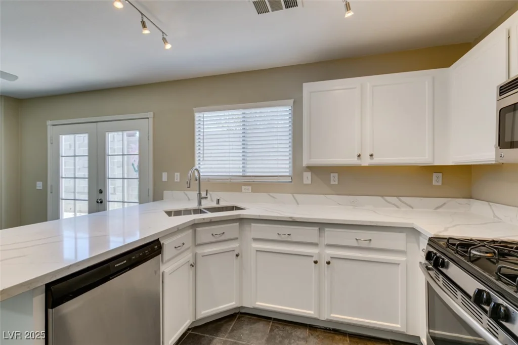 7752 Orchard Wood, Las Vegas, NV 89131