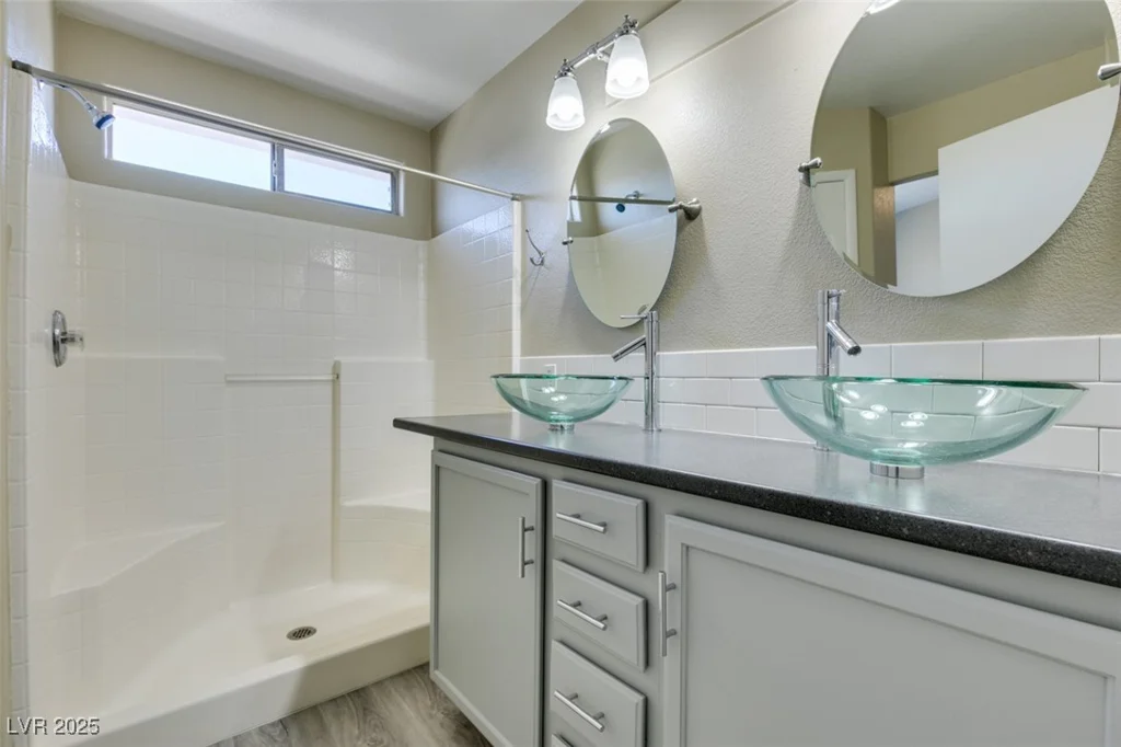 7752 Orchard Wood, Las Vegas, NV 89131