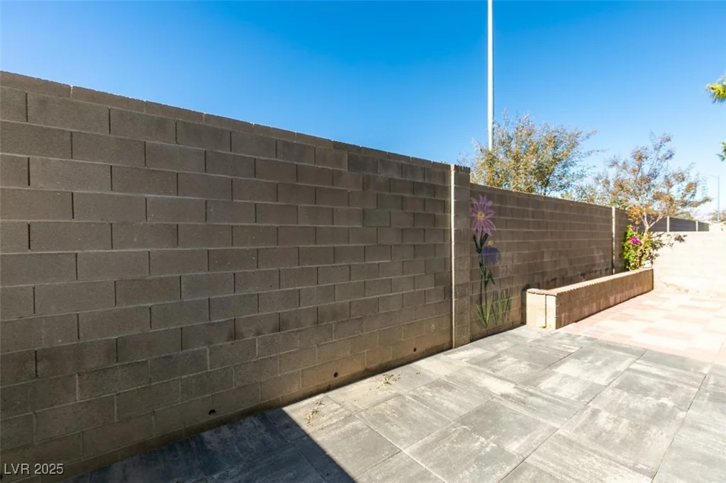 7752 Orchard Wood, Las Vegas, NV 89131