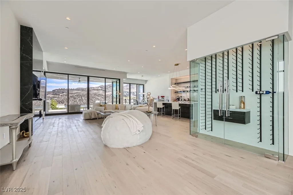 678 Blackrock Rim, Henderson, NV 89012