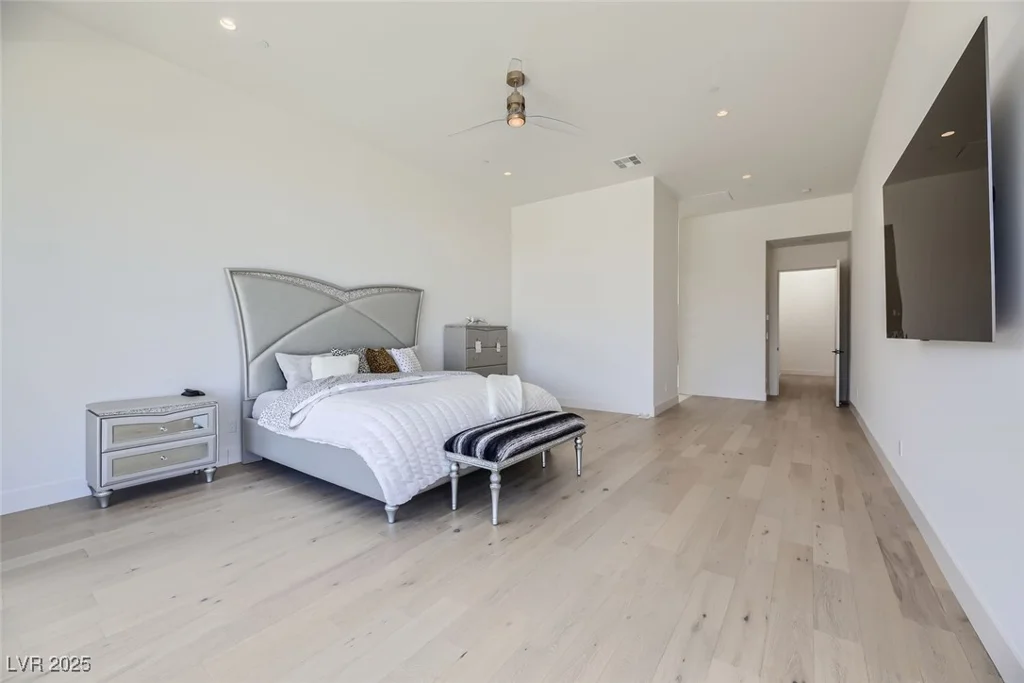 678 Blackrock Rim, Henderson, NV 89012