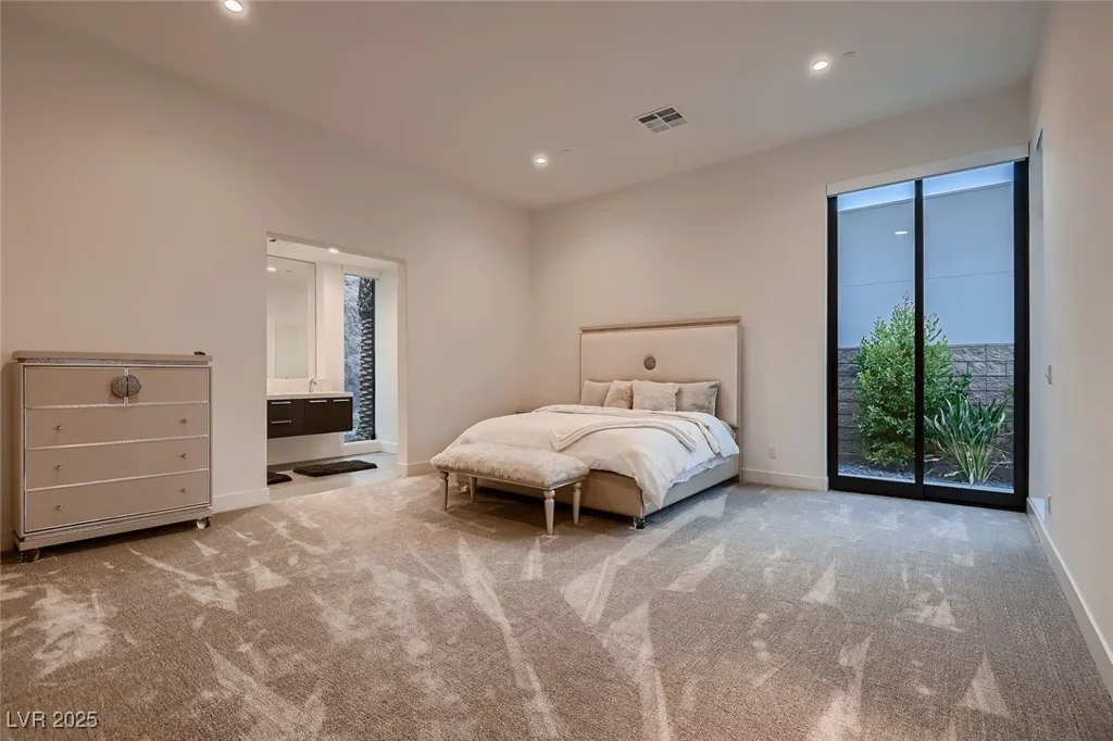678 Blackrock Rim, Henderson, NV 89012