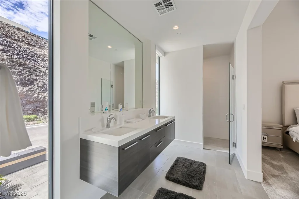 678 Blackrock Rim, Henderson, NV 89012
