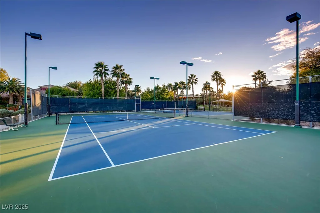 678 Blackrock Rim, Henderson, NV 89012