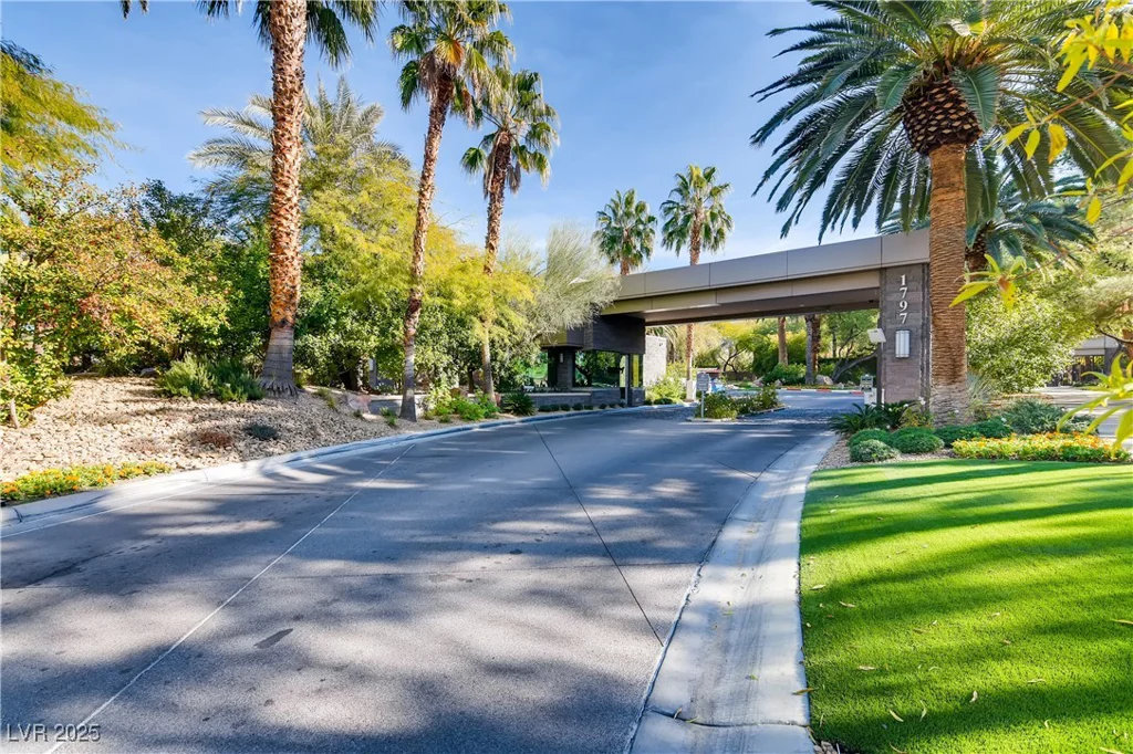 678 Blackrock Rim, Henderson, NV 89012