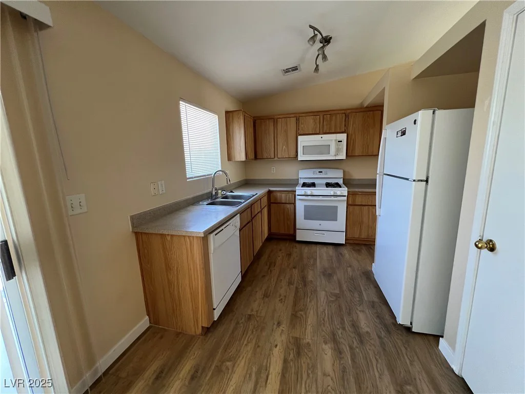 3118 Honeysuckle, North Las Vegas, NV 89031