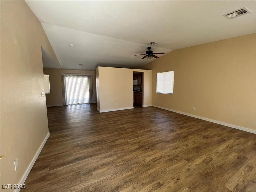 3118 Honeysuckle, North Las Vegas, NV 89031