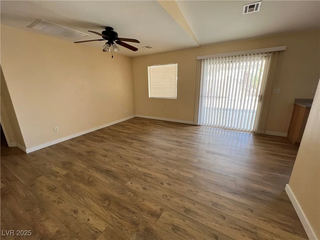 3118 Honeysuckle, North Las Vegas, NV 89031