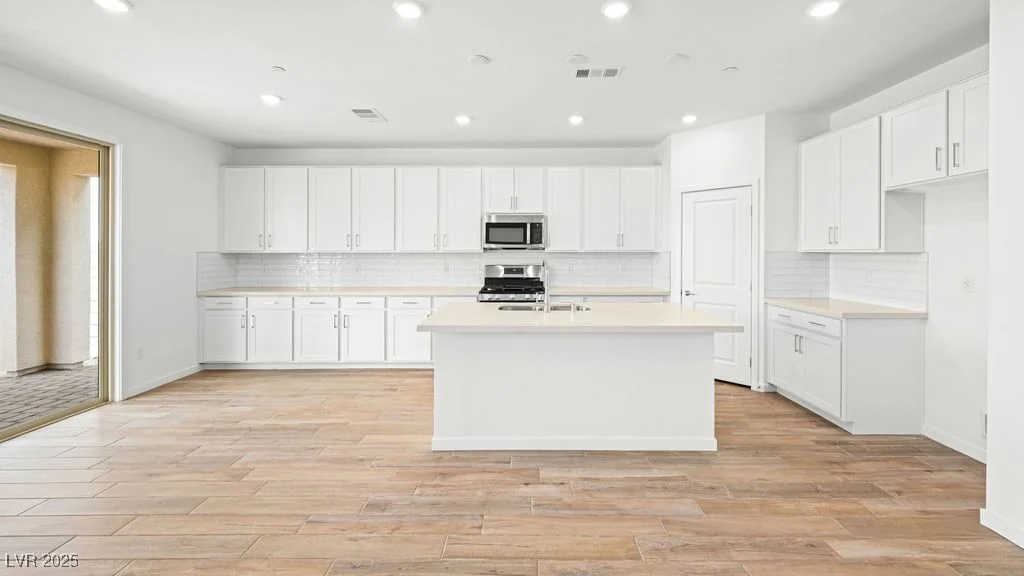 89 Tardando, Henderson, NV 89015