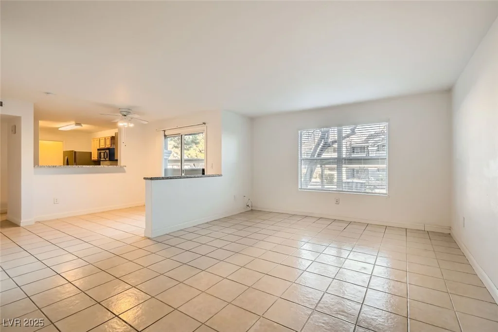 5055 Hacienda, Las Vegas, NV 89118