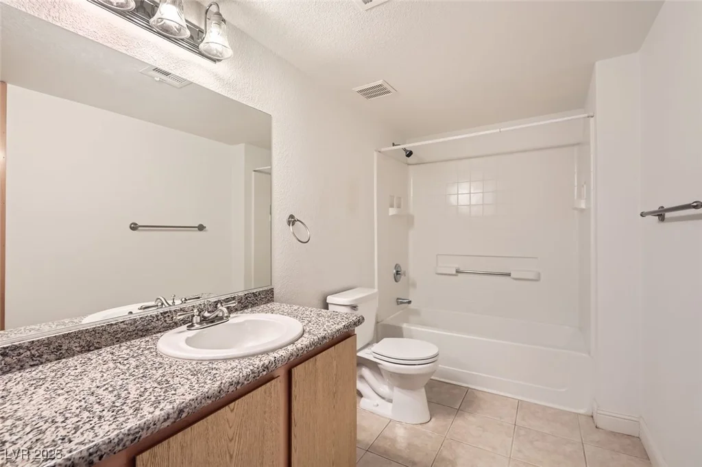 5055 Hacienda, Las Vegas, NV 89118