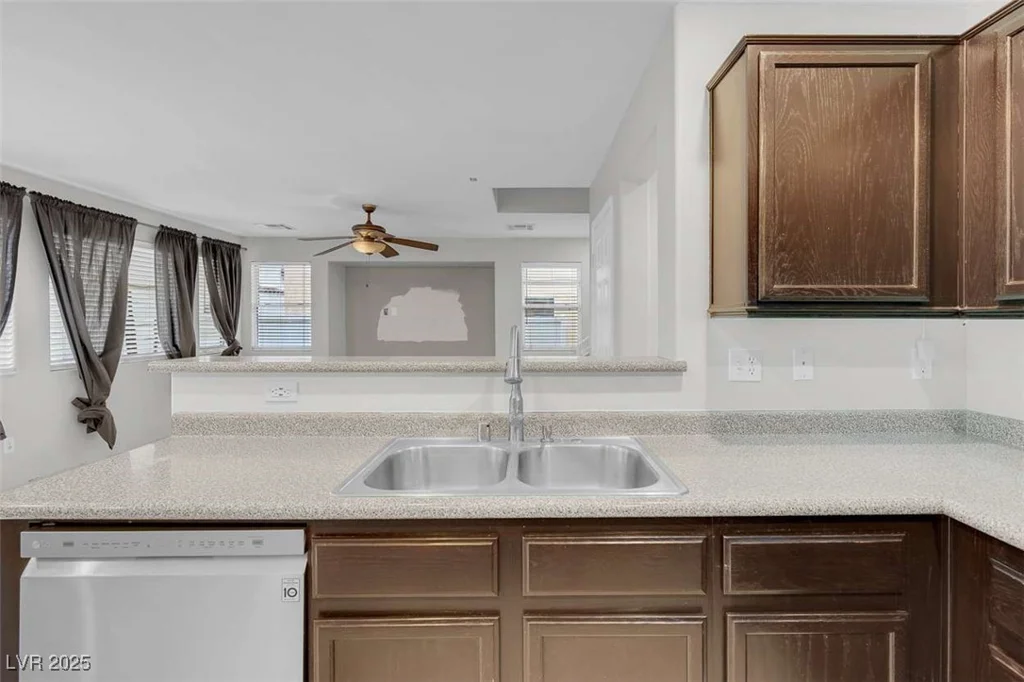 9278 Hainsworth, Las Vegas, NV 89148