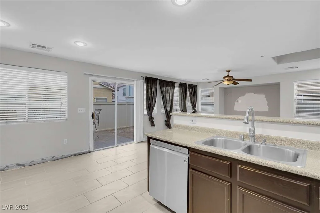9278 Hainsworth, Las Vegas, NV 89148