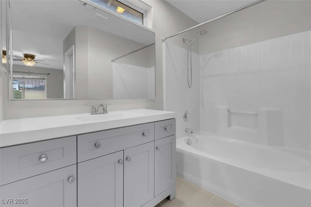 9278 Hainsworth, Las Vegas, NV 89148