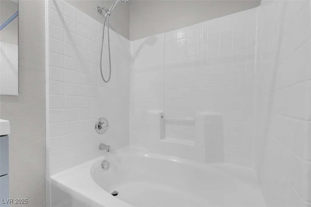 9278 Hainsworth, Las Vegas, NV 89148