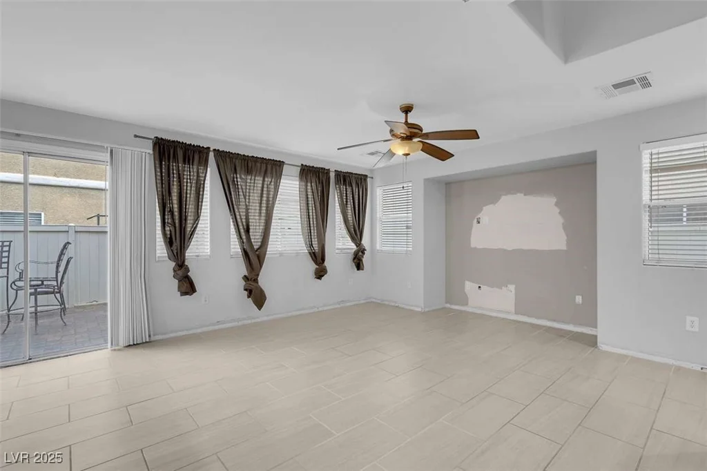 9278 Hainsworth, Las Vegas, NV 89148
