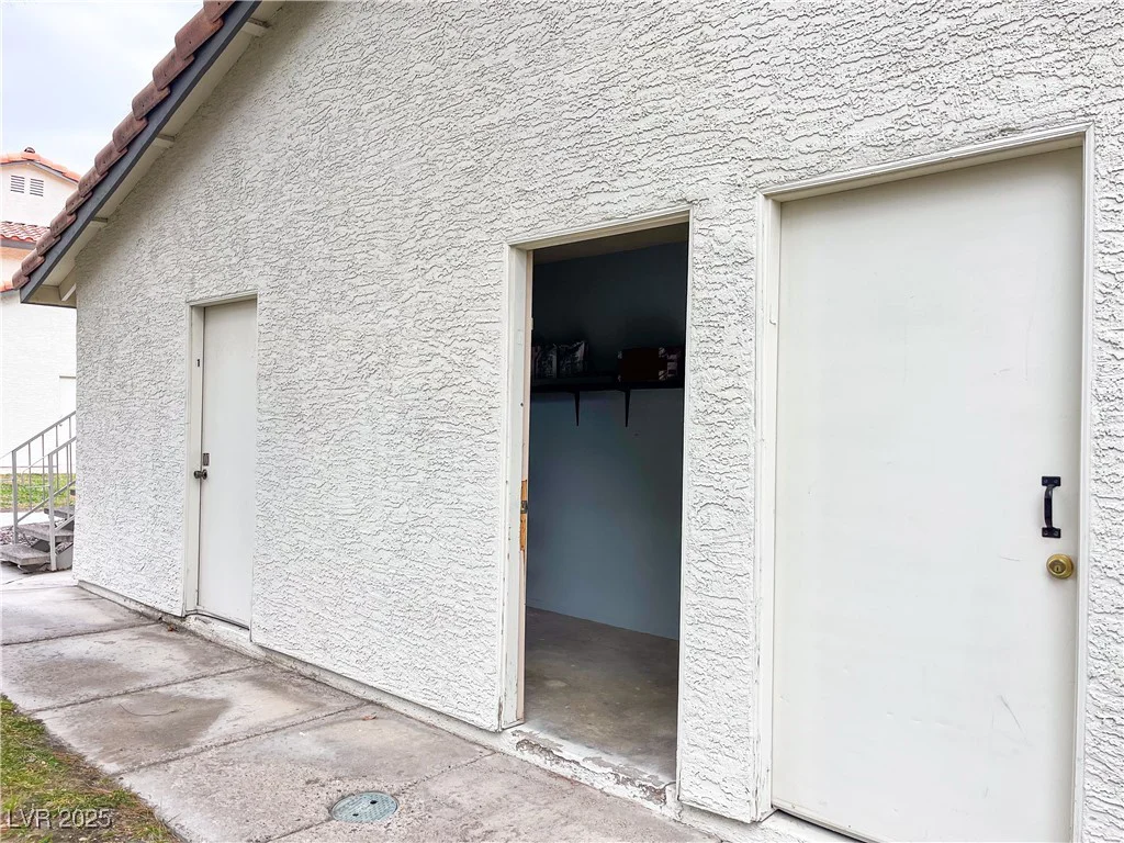 2720 Beaver Creek, Las Vegas, NV 89117