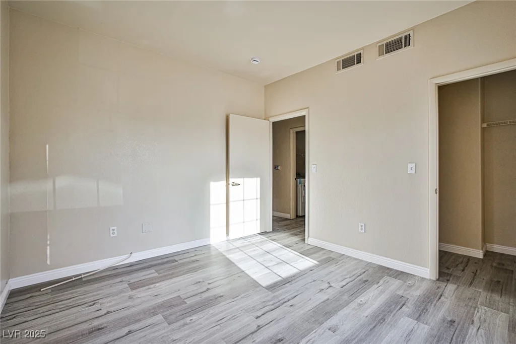2131 Hussium Hills, Las Vegas, NV 89108