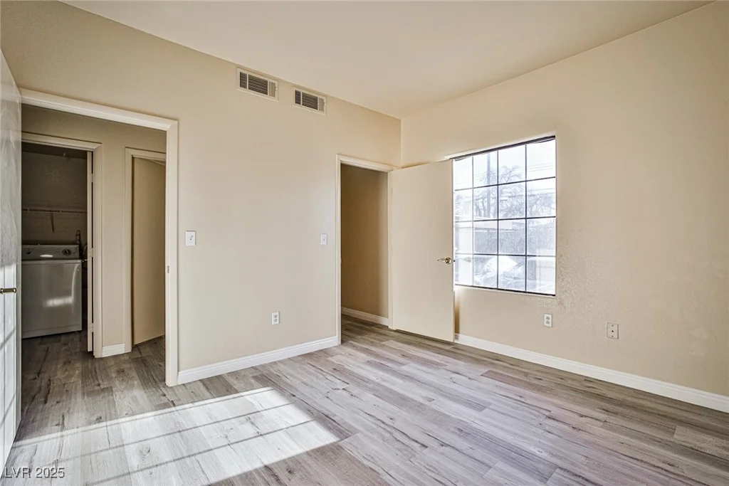 2131 Hussium Hills, Las Vegas, NV 89108