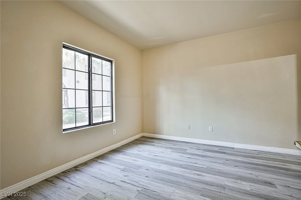 2131 Hussium Hills, Las Vegas, NV 89108