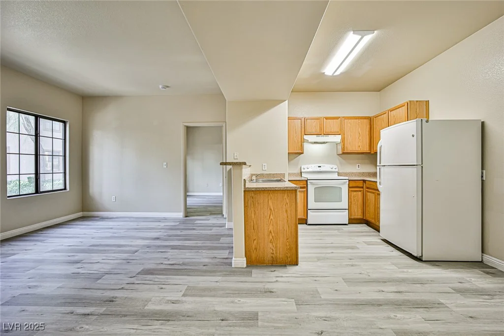2131 Hussium Hills, Las Vegas, NV 89108