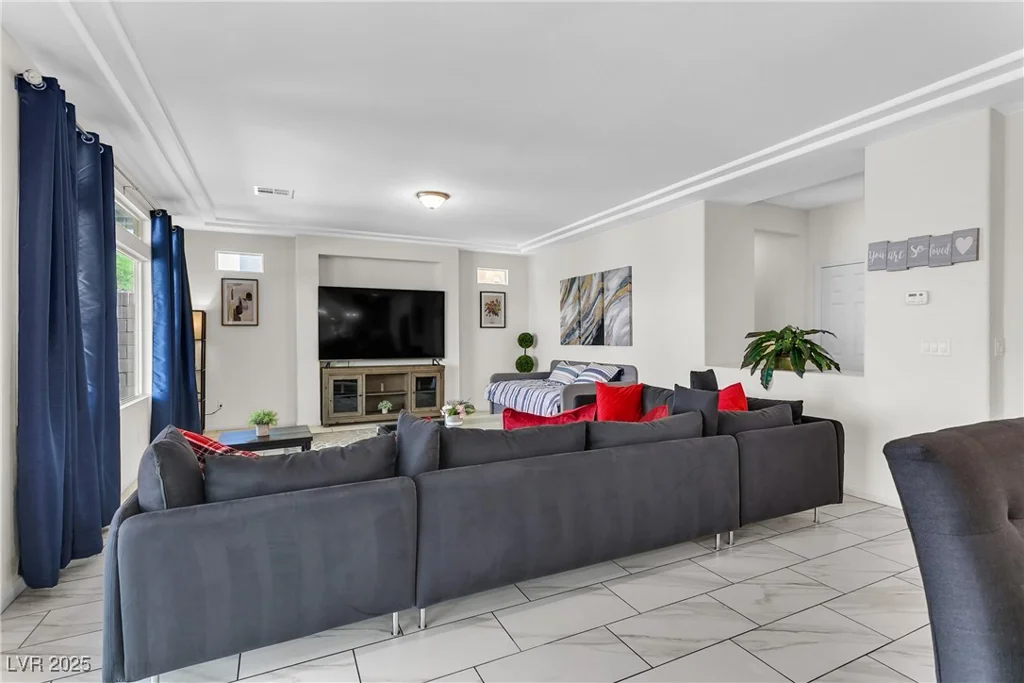 8573 Silver Coast, Las Vegas, NV 89139