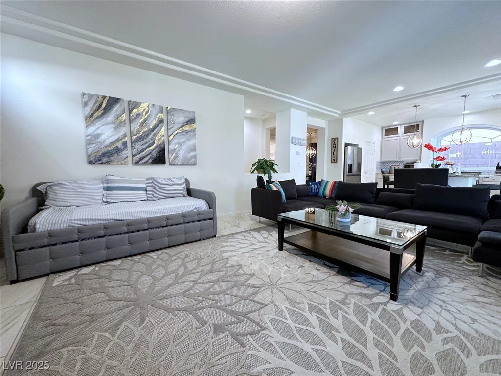 8573 Silver Coast, Las Vegas, NV 89139