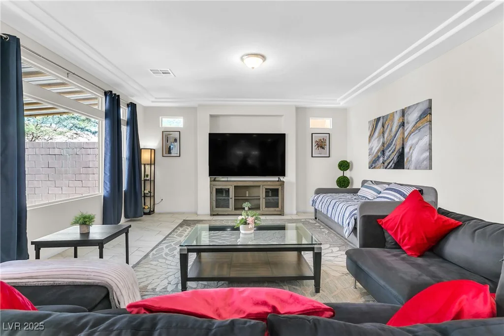 8573 Silver Coast, Las Vegas, NV 89139