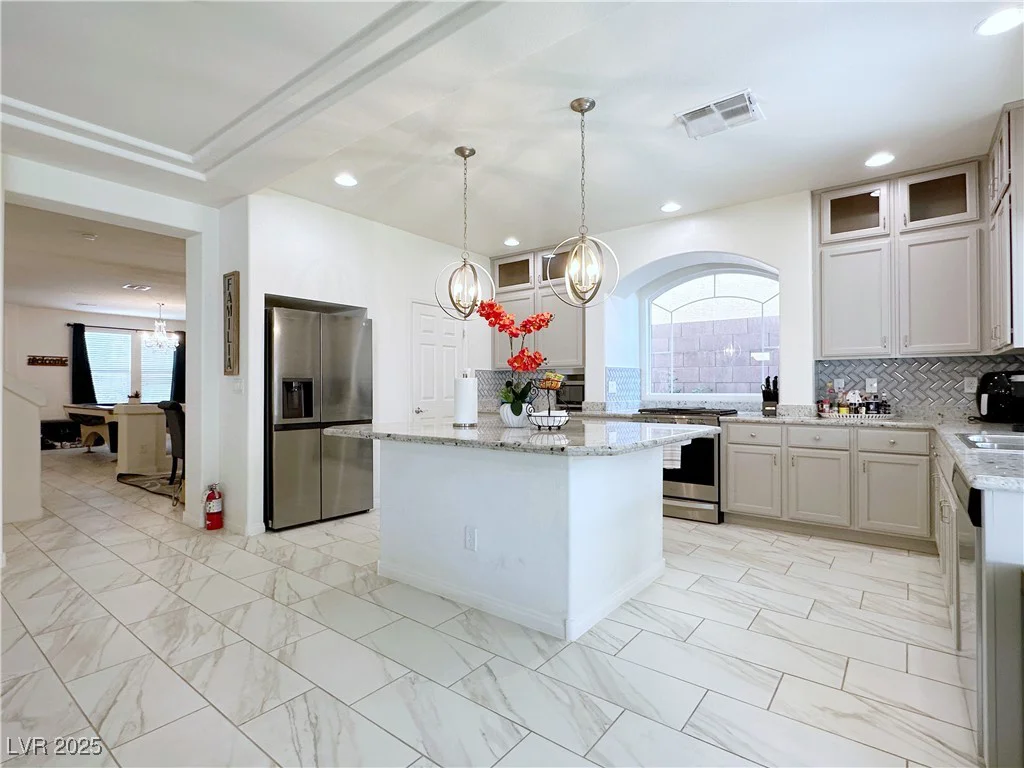 8573 Silver Coast, Las Vegas, NV 89139