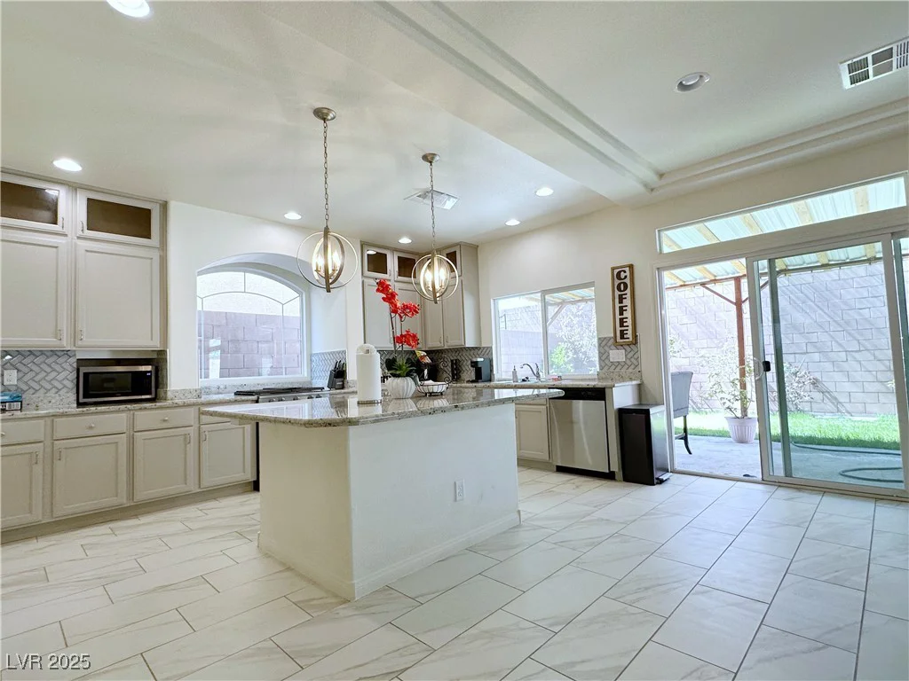 8573 Silver Coast, Las Vegas, NV 89139