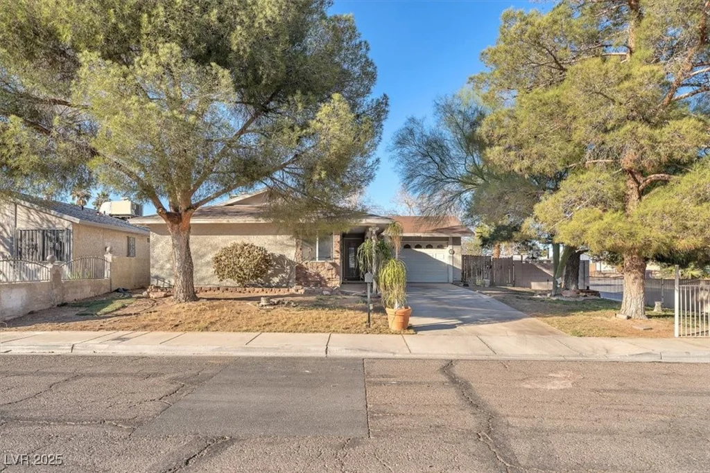 5640 Vasila, Las Vegas, NV 89110