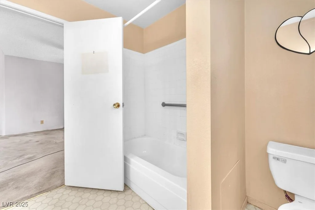 5640 Vasila, Las Vegas, NV 89110