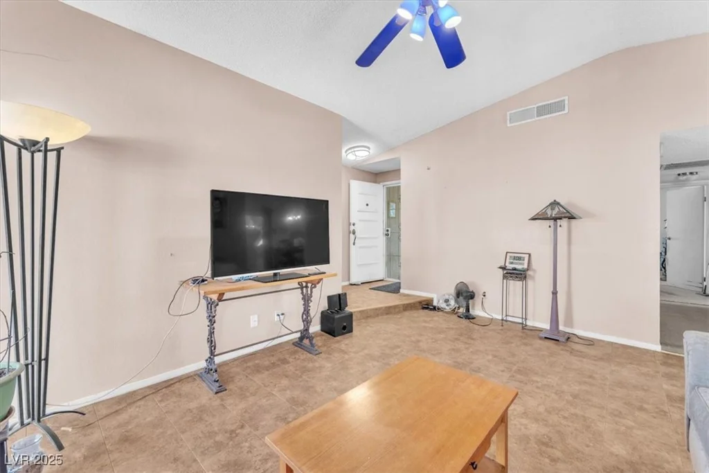 5640 Vasila, Las Vegas, NV 89110
