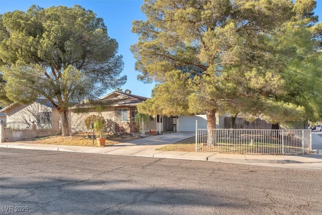 5640 Vasila, Las Vegas, NV 89110