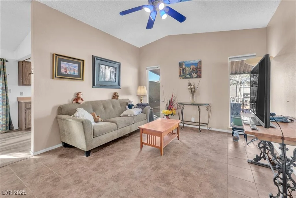 5640 Vasila, Las Vegas, NV 89110