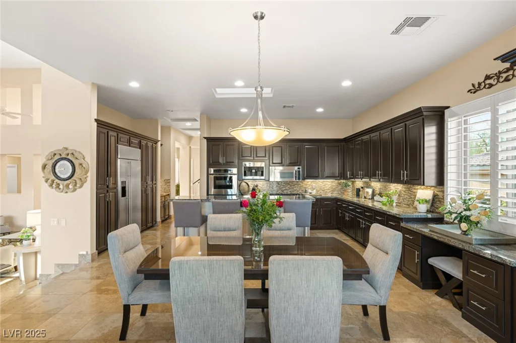 12 WADE HAMPTON, Henderson, NV 89052