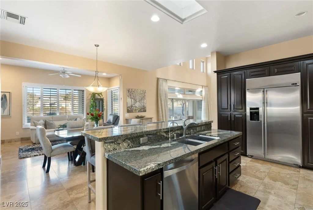 12 WADE HAMPTON, Henderson, NV 89052