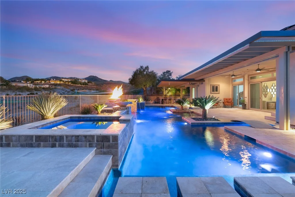 12 WADE HAMPTON, Henderson, NV 89052