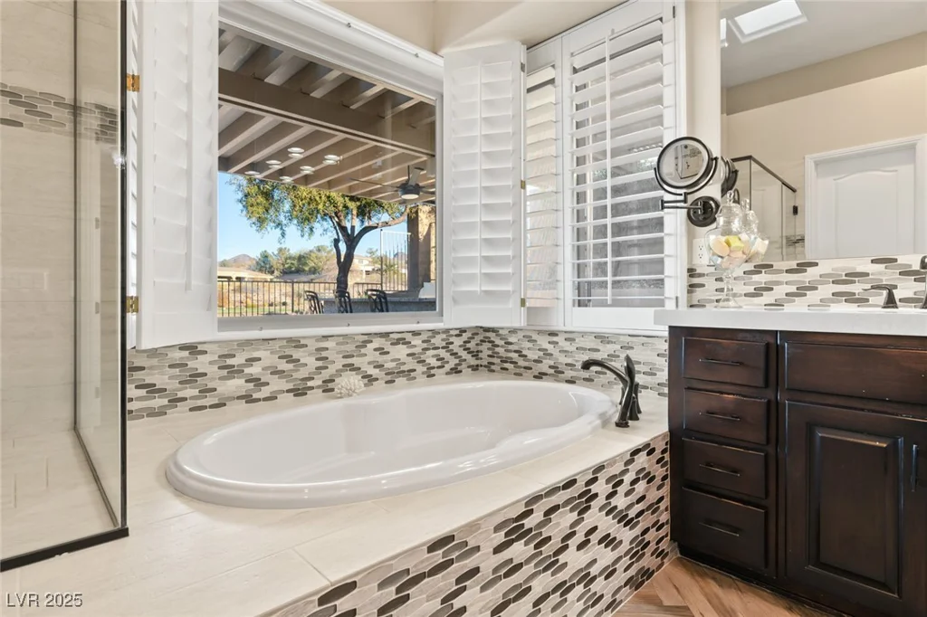 12 WADE HAMPTON, Henderson, NV 89052
