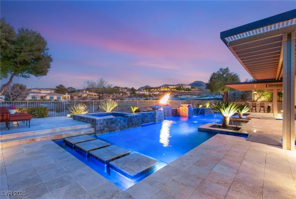 12 WADE HAMPTON, Henderson, NV 89052