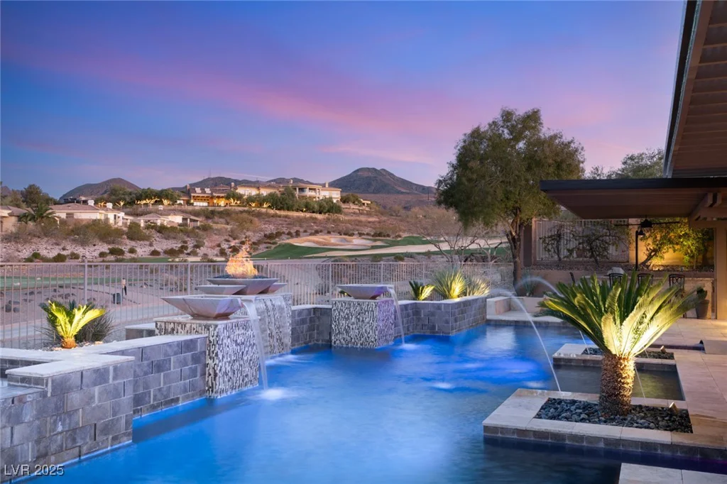 12 WADE HAMPTON, Henderson, NV 89052