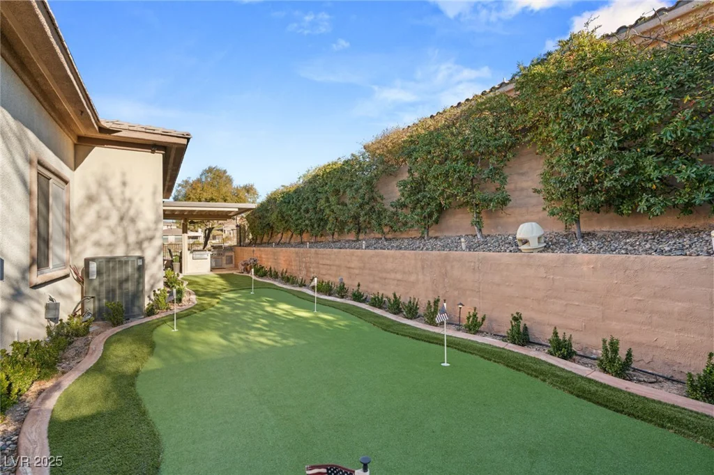 12 WADE HAMPTON, Henderson, NV 89052