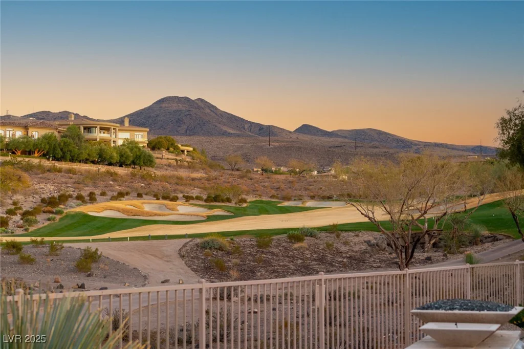 12 WADE HAMPTON, Henderson, NV 89052