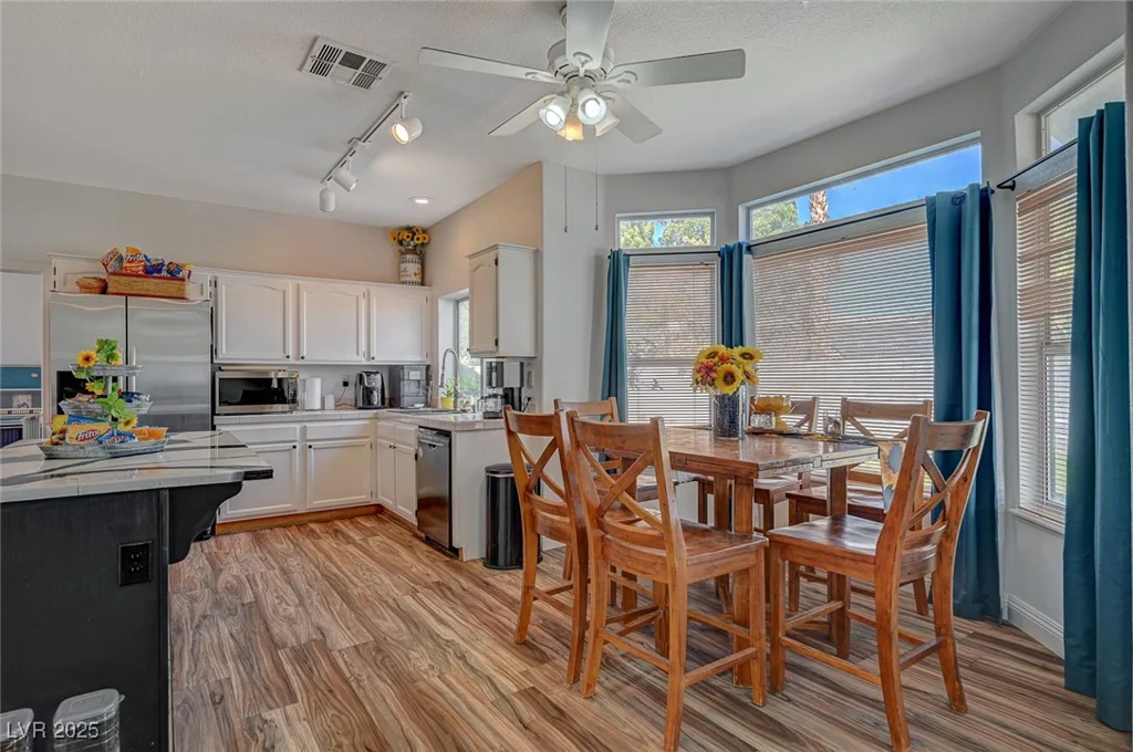 7650 Hartwell, Las Vegas, NV 89123