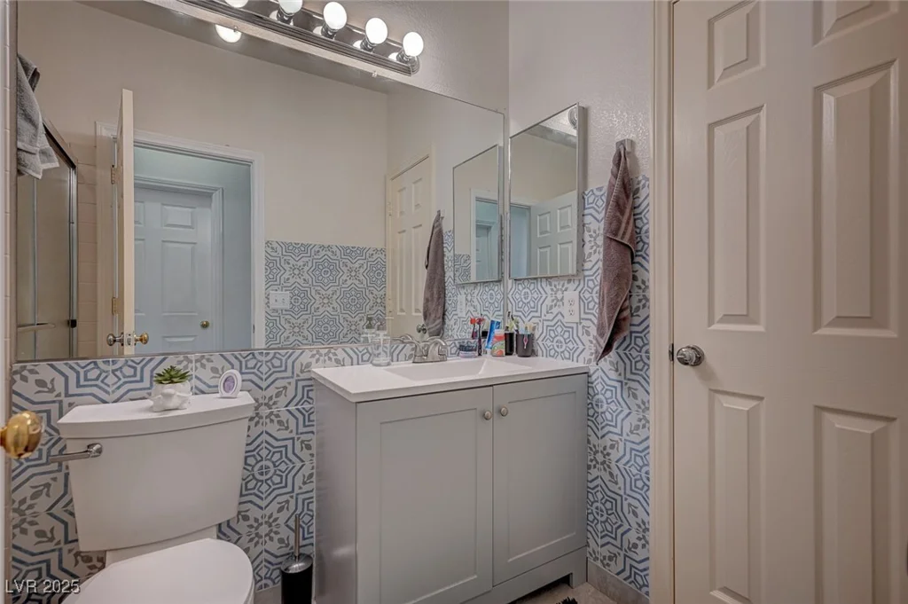 7650 Hartwell, Las Vegas, NV 89123