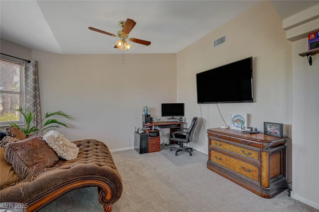 7650 Hartwell, Las Vegas, NV 89123