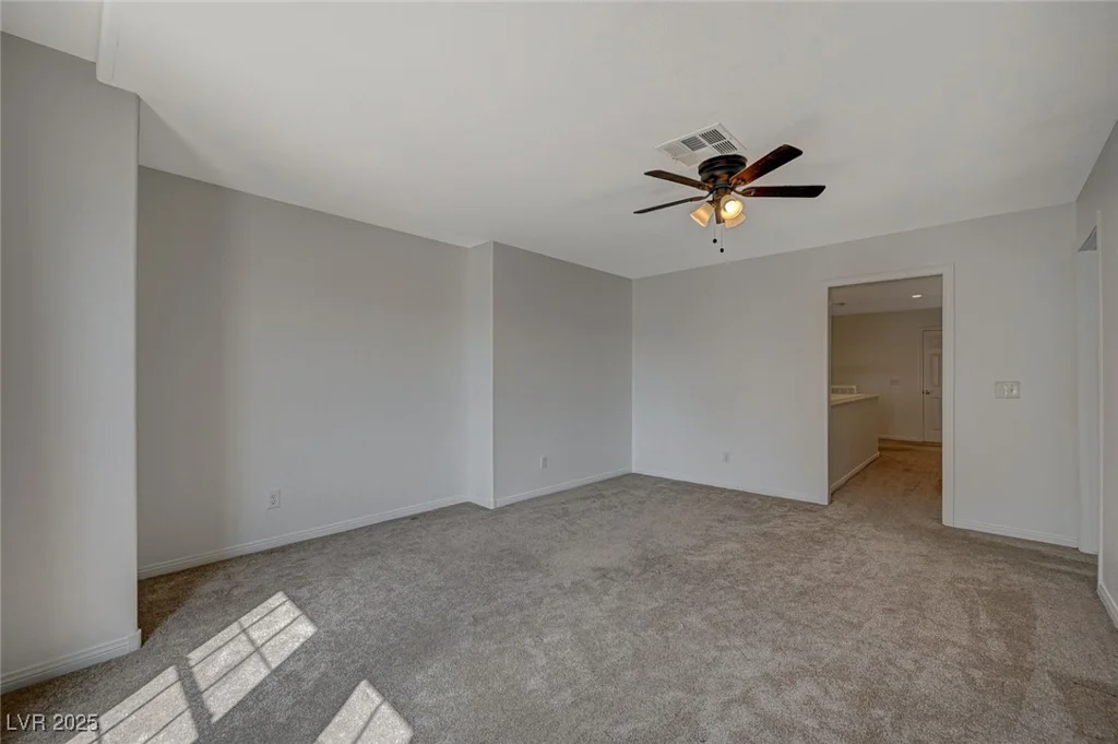 7650 Hartwell, Las Vegas, NV 89123