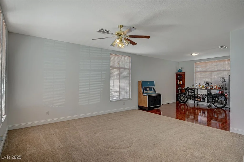 7650 Hartwell, Las Vegas, NV 89123